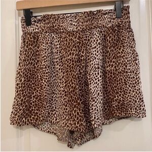 Auguste the Label lightweight shorts festival Shorties, size 4 Leopard Print